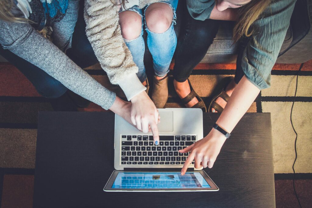 Simple Strategies for Repeat Customers in Your Dropshipping Store